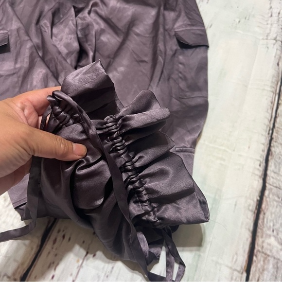 Victorias Secret Vintage 90s silk/sateen cargo crop pants in size small GUC - Picture 2 of 11